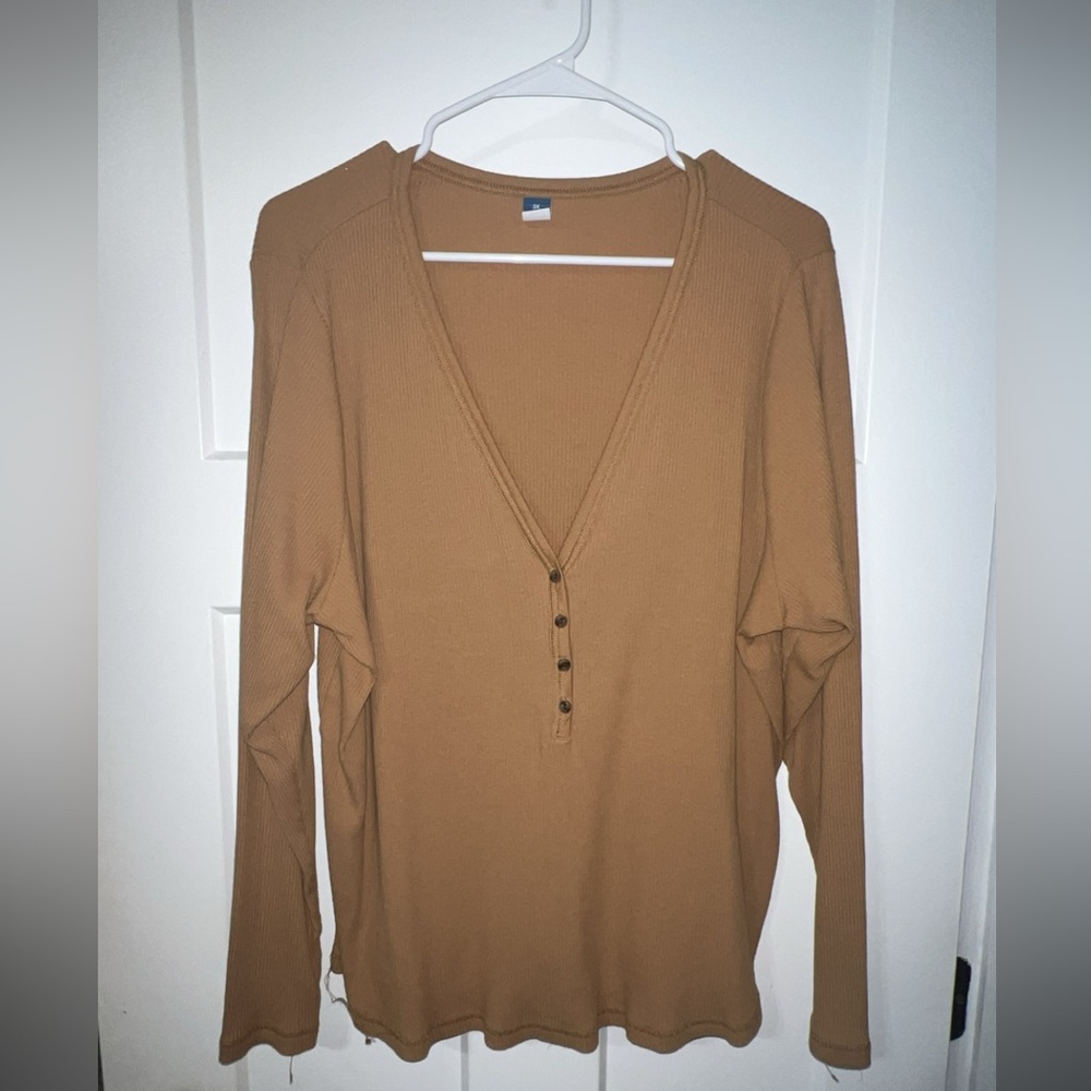 Old Navy Plus Size Women’s Long Sleeve Henley Shirt